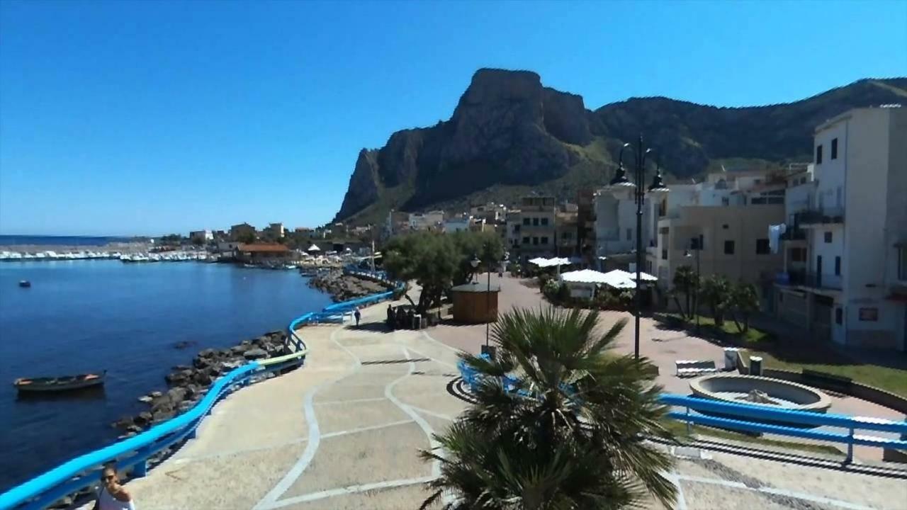 Appartamento Sferracavallo Exterior foto